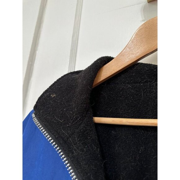 Adult size X-large blue and black coat - Picture 7 of 9